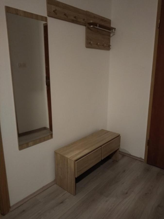 Apartments Zlatko Pula Exteriör bild